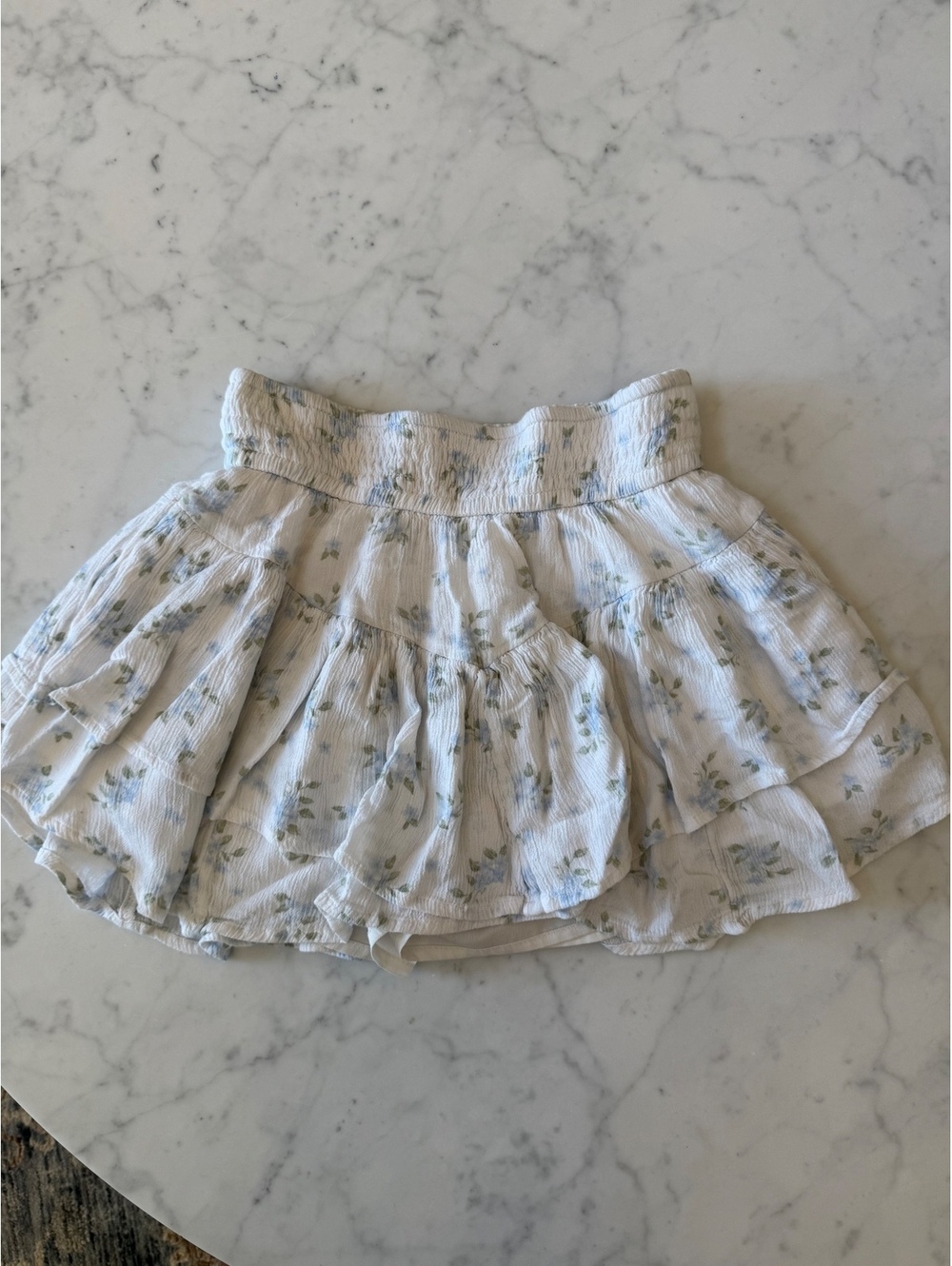 Hollister XS Blue White Floral Tiered Ruffle Mini Skort Smocked Waist